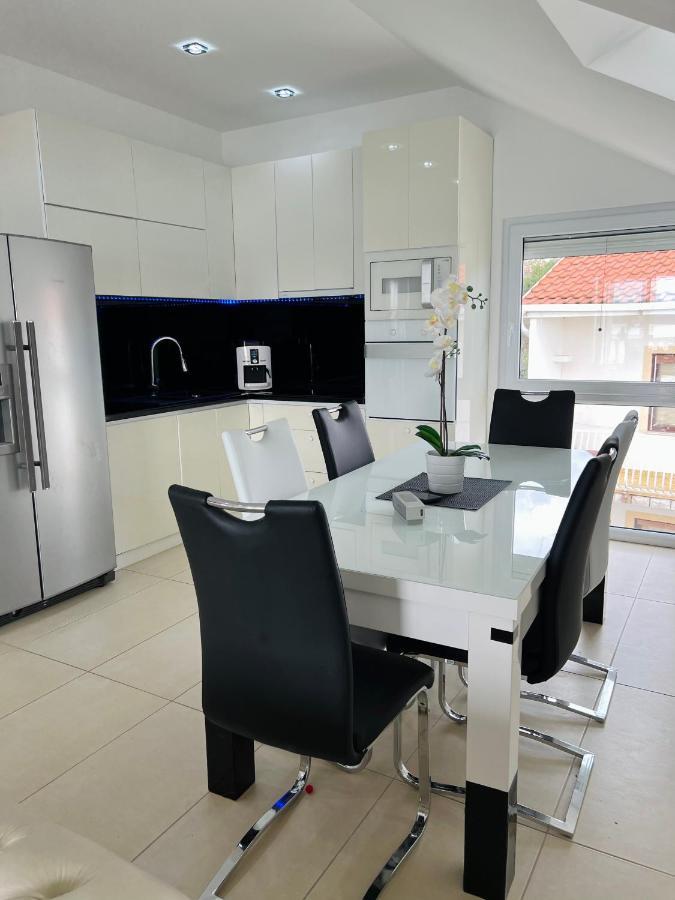Apartments Imperium Трогир Экстерьер фото