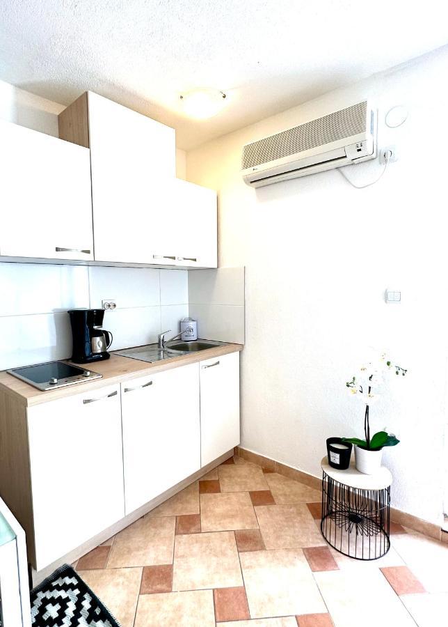 Apartments Imperium Трогир Экстерьер фото