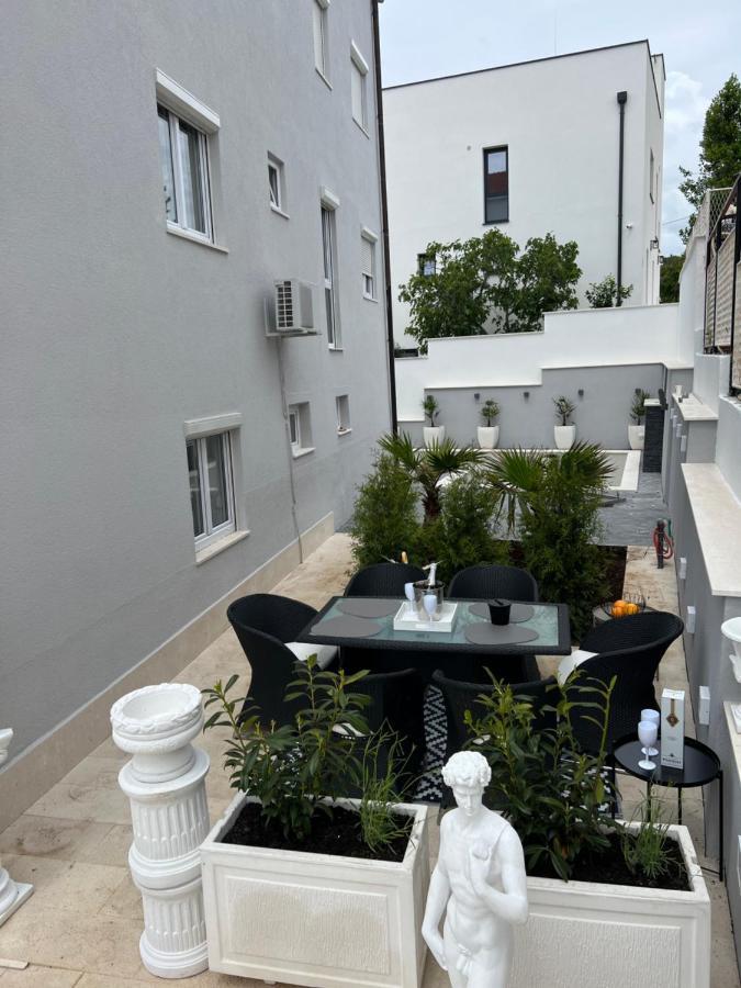 Apartments Imperium Трогир Экстерьер фото